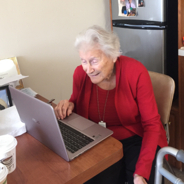 Online Activities that Keep Seniors Engaged