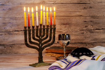 Chanukah Lights Up the Season
